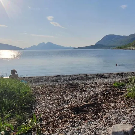 Prosper Caravan Tromso-free Parking I Have Also Same Place, 4 People 아파트