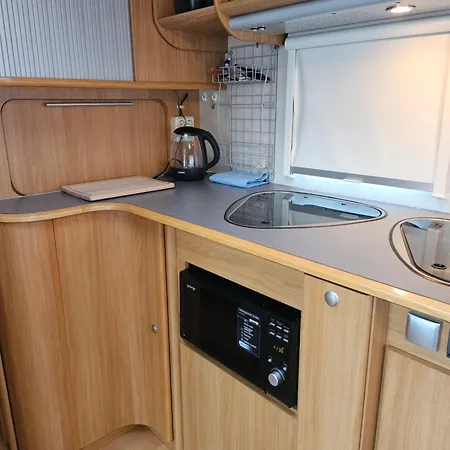 Prosper Caravan Tromso-free Parking I Have Also Same Place, 4 People 아파트