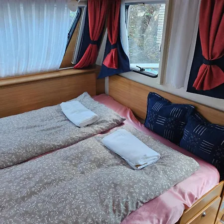 Prosper Caravan Tromso-free Parking I Have Also Same Place, 4 People