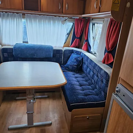 Prosper Caravan Tromso-free Parking I Have Also Same Place, 4 People 特罗姆瑟