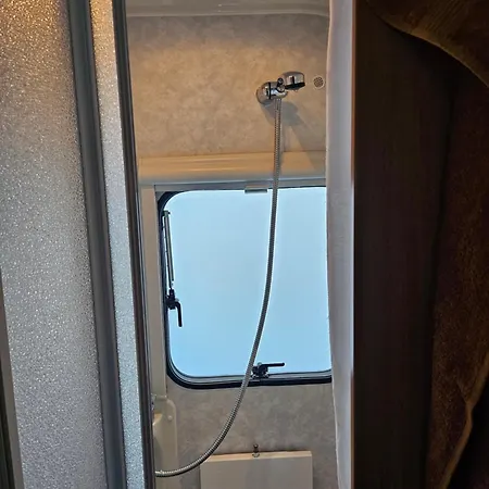 Prosper Caravan Tromso-free Parking I Have Also Same Place, 4 People 公寓 特罗姆瑟