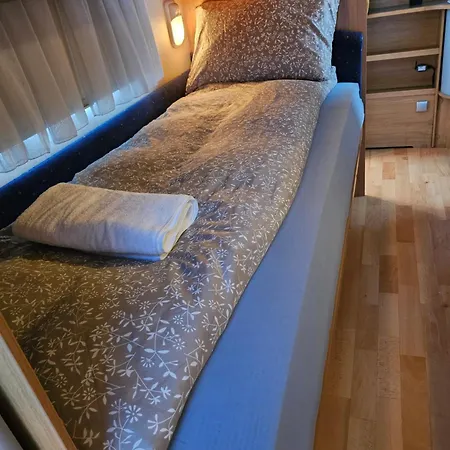 아파트 Prosper Caravan Tromso-free Parking I Have Also Same Place, 4 People 트롬쇠