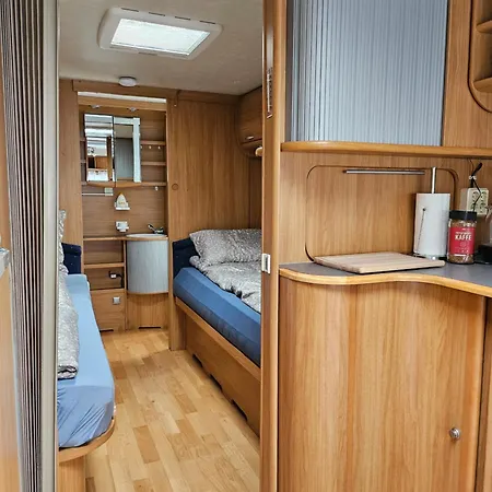 Prosper Caravan Tromso-free Parking I Have Also Same Place, 4 People 公寓 特罗姆瑟