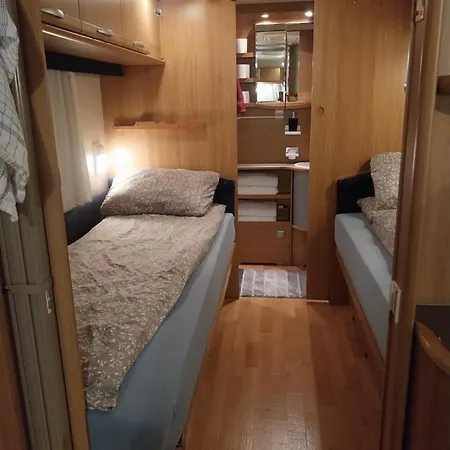 Prosper Caravan Tromso-free Parking I Have Also Same Place, 4 People 아파트 트롬쇠