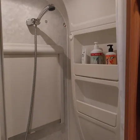 Prosper Caravan Tromso-free Parking I Have Also Same Place, 4 People Apartamento Tromsø