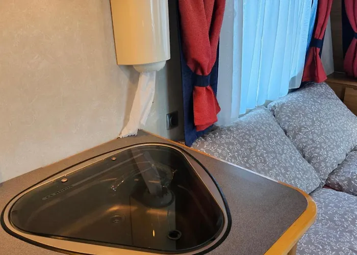 Prosper Caravan Tromso-free Parking I Have Also Same Place, 4 People * 特罗姆瑟