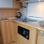 Prosper Caravan Tromso-free Parking I Have Also Same Place, 4 People 아파트