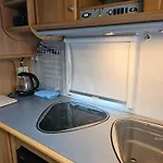 Prosper Caravan Tromso-free Parking I Have Also Same Place, 4 People 아파트 트롬쇠
